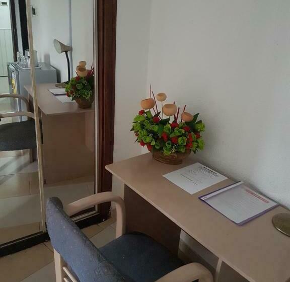 Номер Стандарт Индивидуальный, Hill View Hotel West Airport