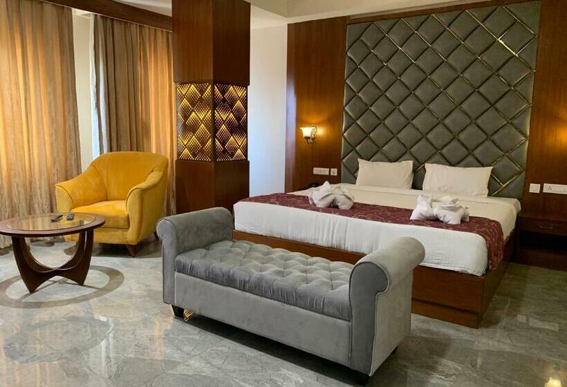 סוויטה נשיאותית, Hyderabad Grand