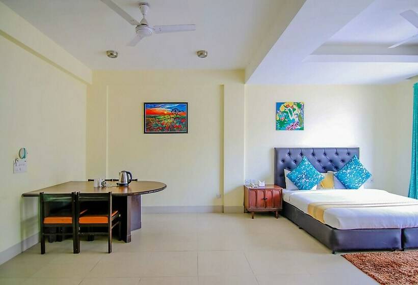 Chambre Executive, Mayarch Premium