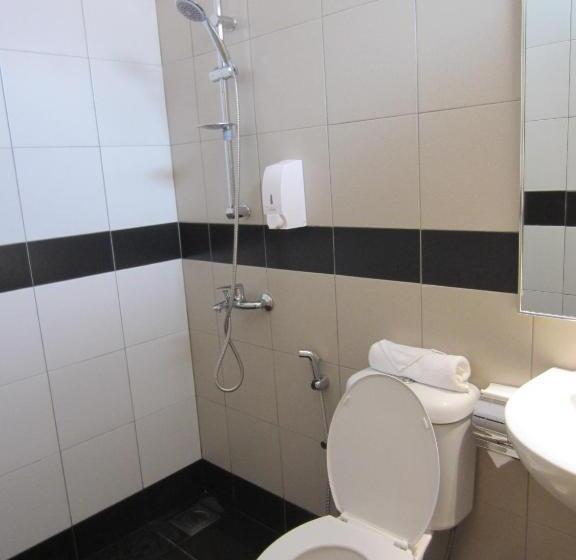 Pokój Rodzinny Deluxe, Merlin