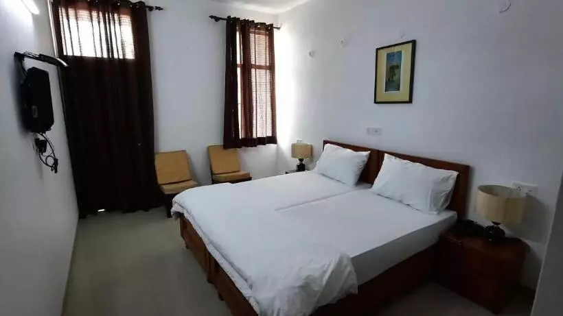 Standard-huone, New Delhi Ymca Tourist Hostel