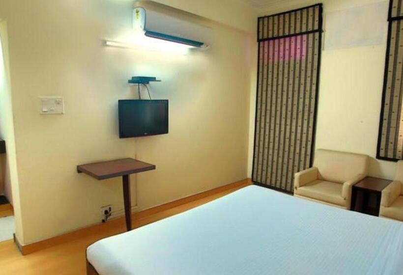 Номер Deluxe, New Delhi Ymca Tourist Hostel