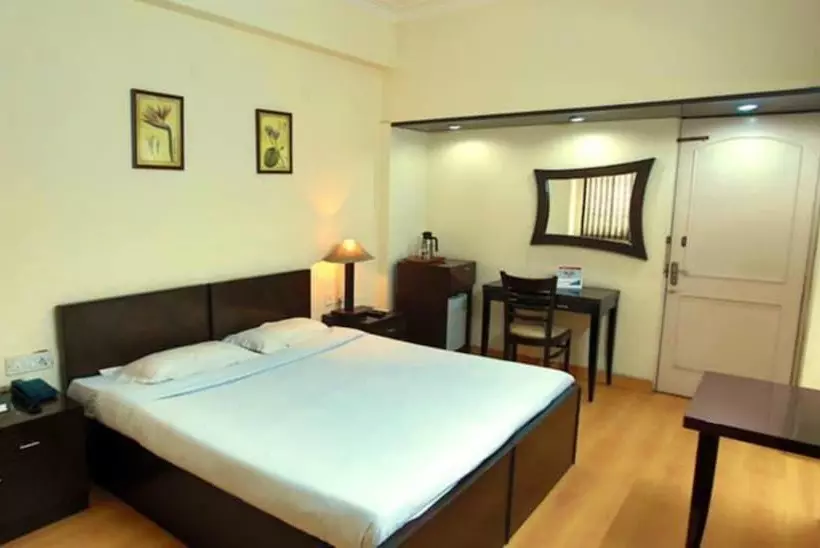 Deluxe Yhden Hengen Huone, New Delhi Ymca Tourist Hostel