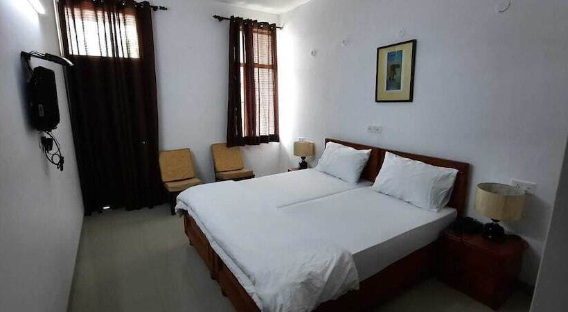 Номер Стандарт, New Delhi Ymca Tourist Hostel