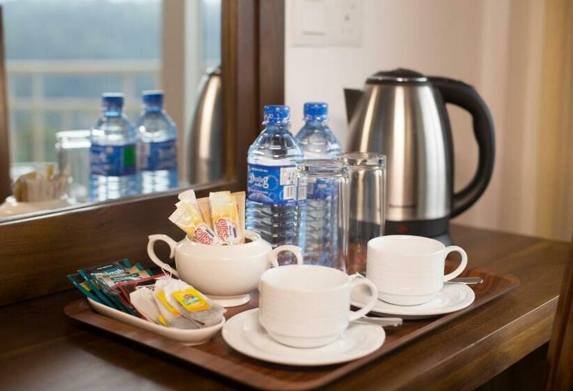 3 Bett Deluxe Zimmer, Sandriana Lake View