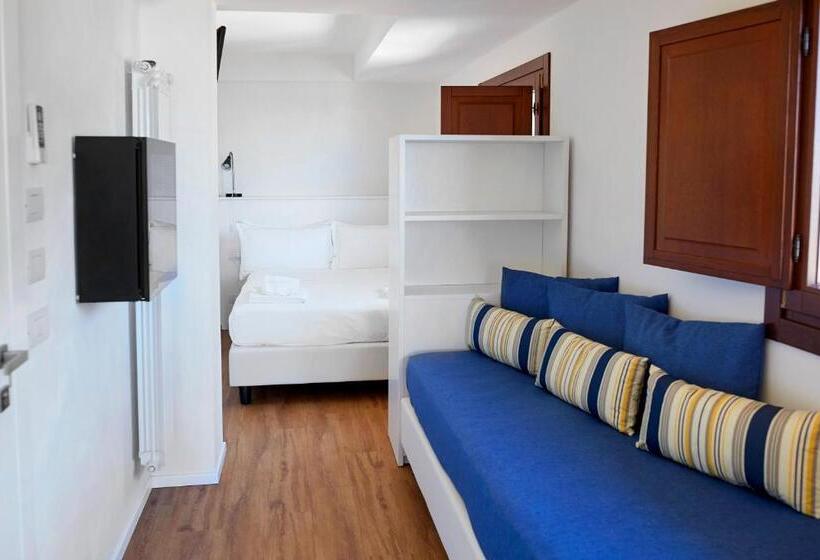 סוויטת ג'וניור נוף לים, Sopra Le Mura