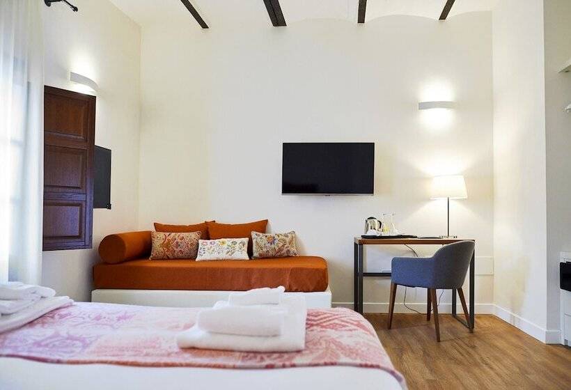 חדר סופריור, Sopra Le Mura