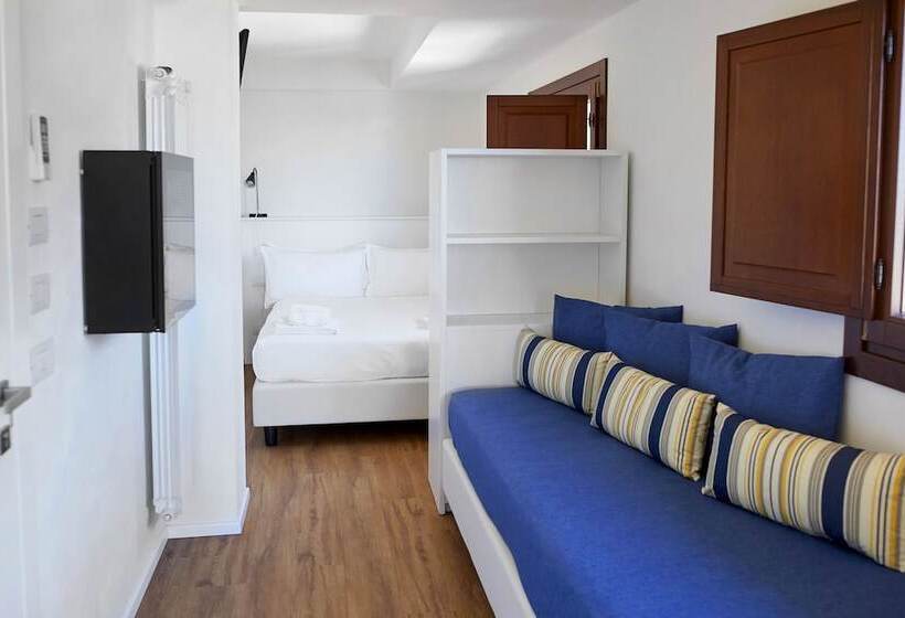 סוויטת ג'וניור נוף לים, Sopra Le Mura