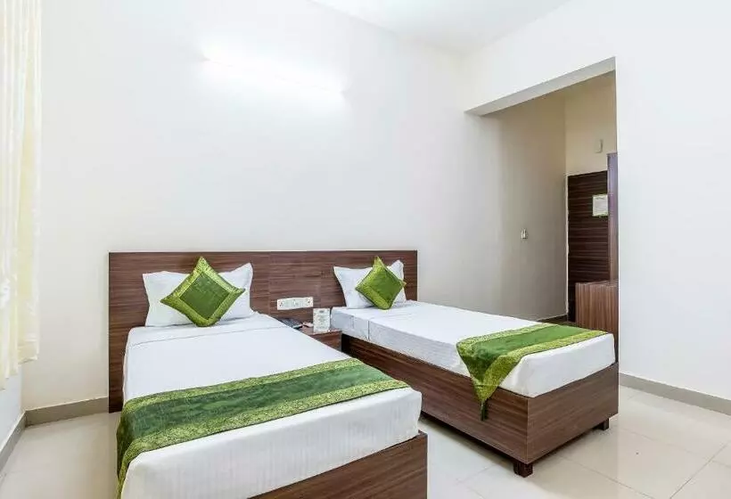 اتاق استاندارد, Treebo Pappilon Palace   Pvs Circle