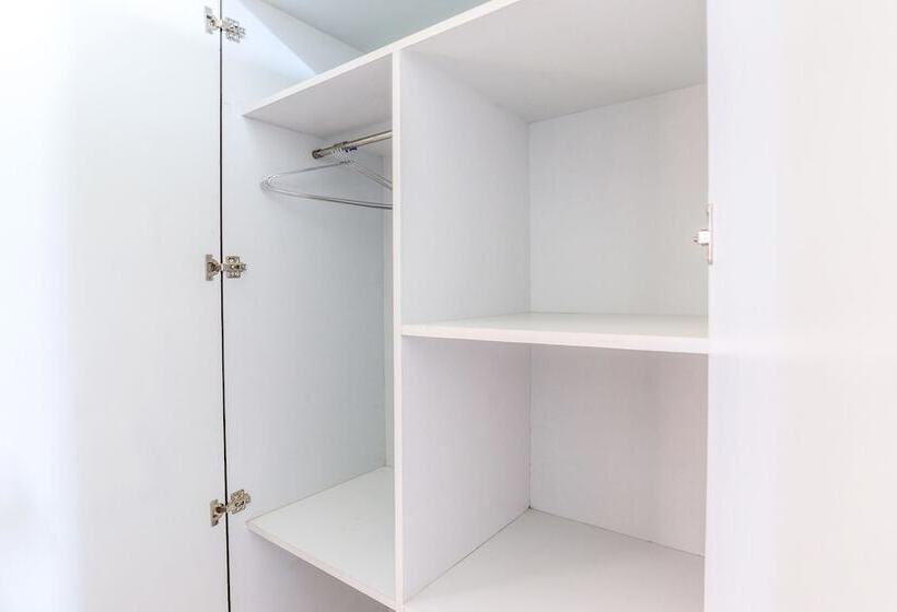 スタンダードルーム, Treebo Pappilon Palace Pvs Circle