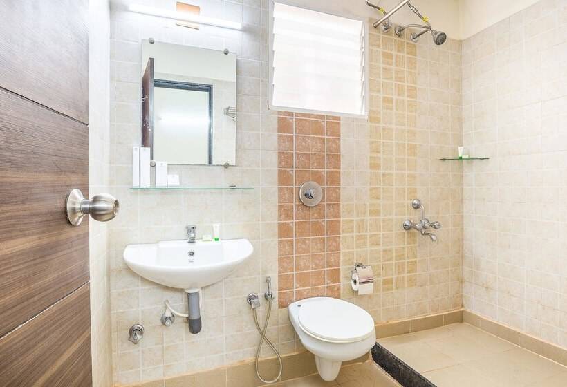 スタンダードルーム, Treebo Pappilon Palace Pvs Circle