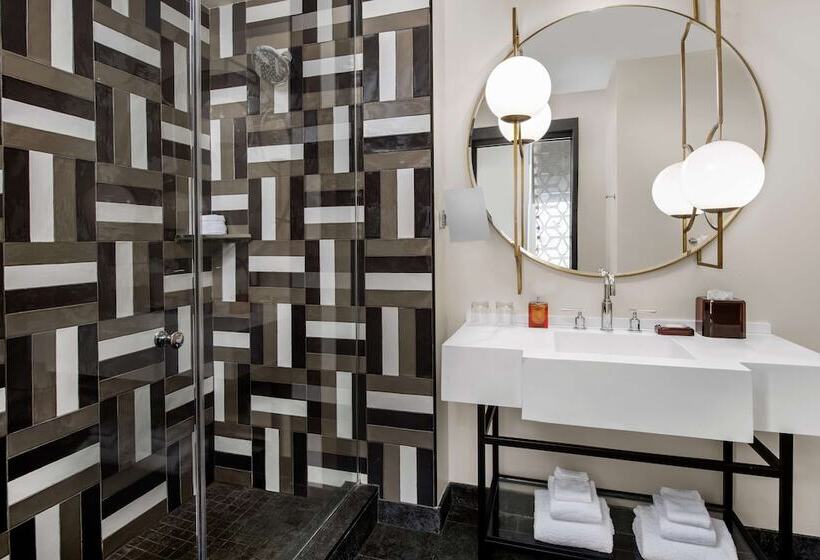 غرفه قياسيه سريرين مزدوجين, The Troubadour Hotel New Orleans