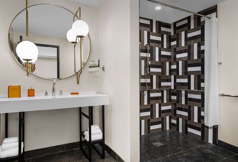 غرفه قياسيه سريرين مزدوجين, The Troubadour Hotel New Orleans