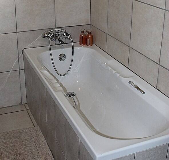 패밀리 룸, A Cherry Lane Self Catering And B&b