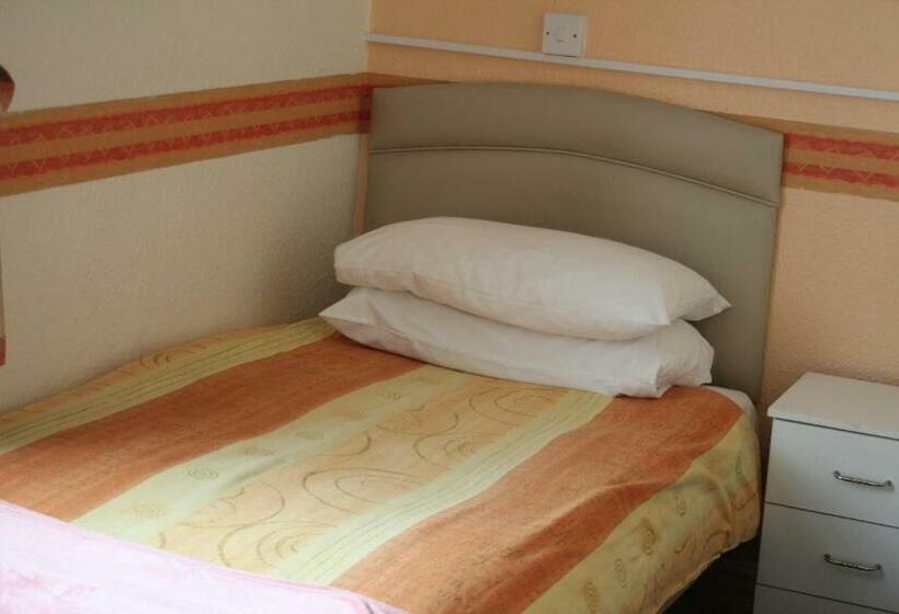 חדר סטנדרט, Brooklands Over 50 S Only