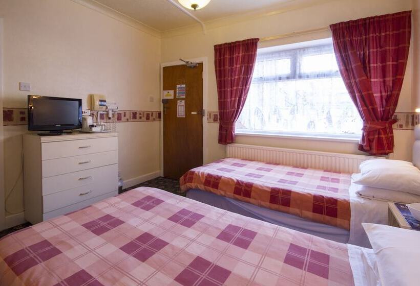 חדר סטנדרט, Brooklands Over 50 S Only