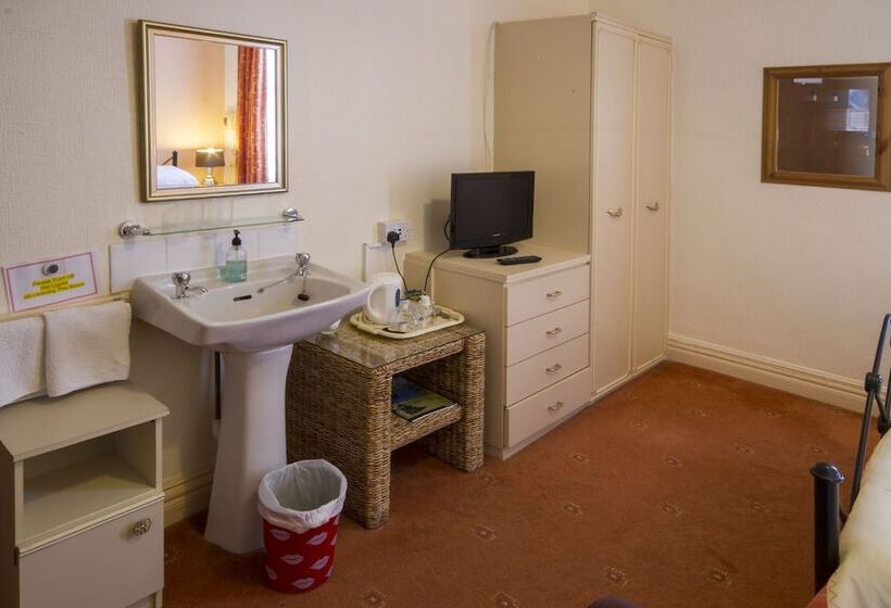 חדר סטנדרט, Brooklands Over 50 S Only