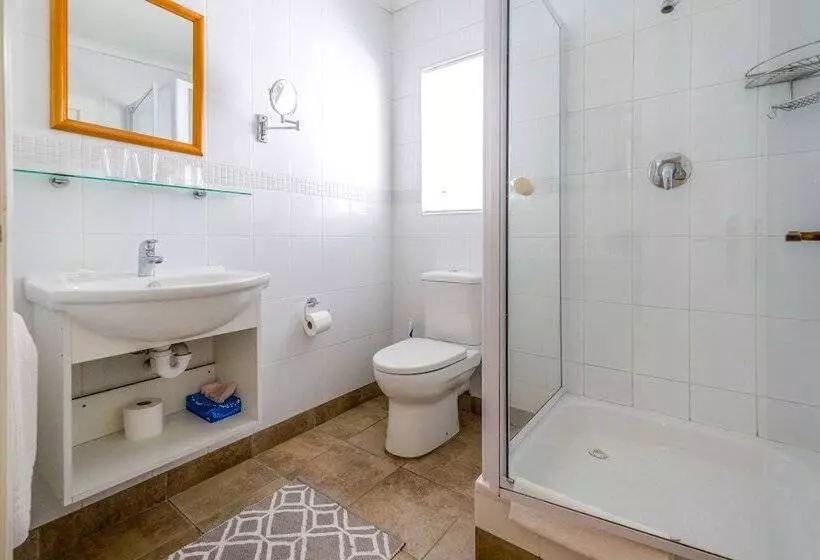 استودیوی استاندارد, Oude Berg Guesthouse 10 Caledon Street