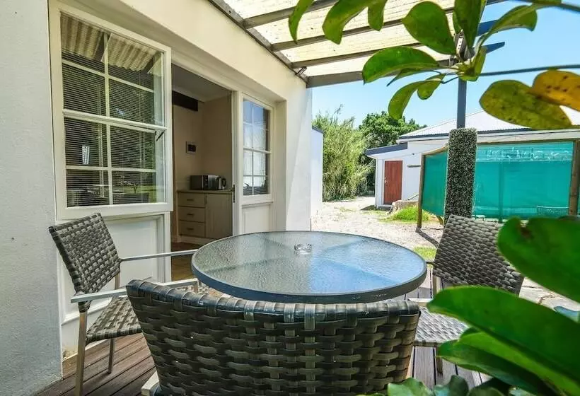 استودیوی استاندارد, Oude Berg Guesthouse 10 Caledon Street
