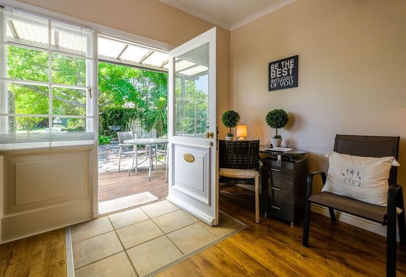 标准工作室, Oude Berg Guesthouse 10 Caledon Street