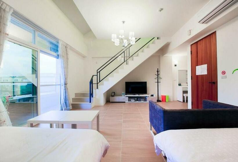 سوییت خانوادگی, Rose Cottage B&b