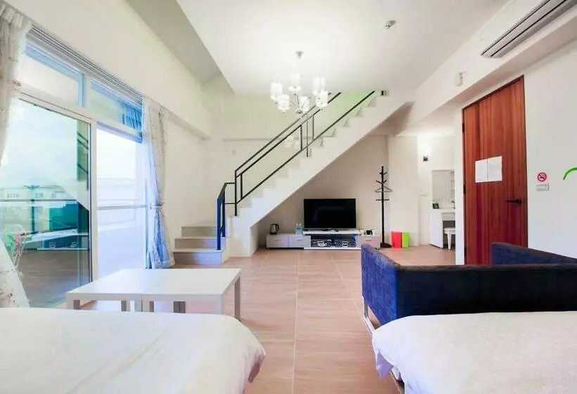 سوییت خانوادگی, Rose Cottage B&b