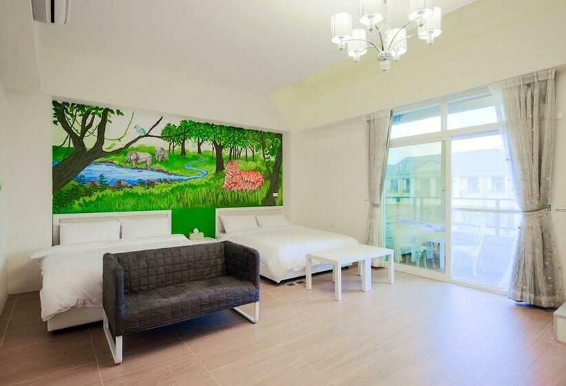 سوییت خانوادگی, Rose Cottage B&b