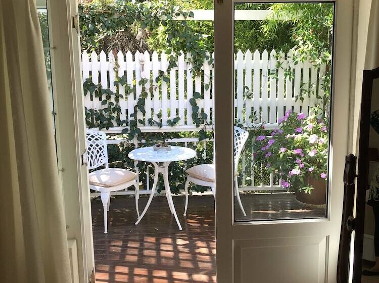 Номер Deluxe Кровать Кинг, Roseroc Boutique Guest House