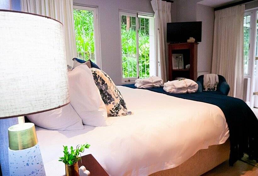 Номер Deluxe Кровать Кинг, Roseroc Boutique Guest House