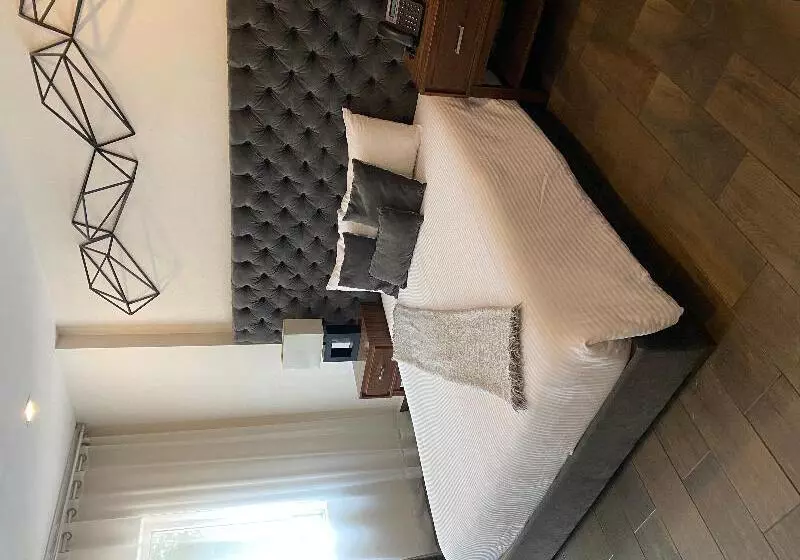 スイート, Suites Rio Elba