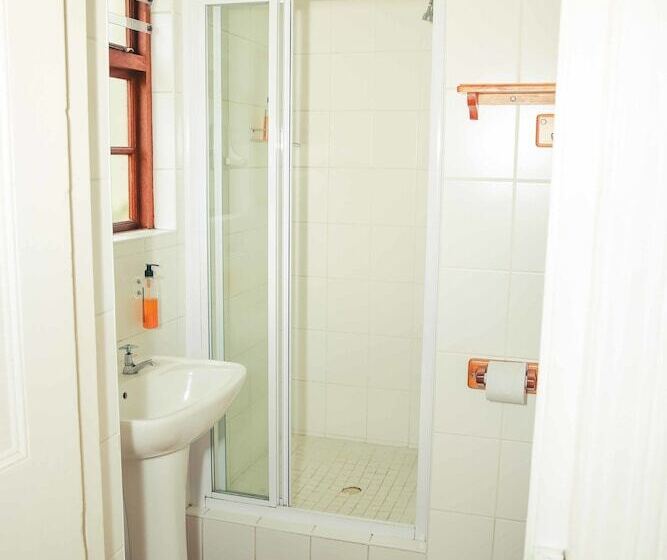 اتاق خانوادگی, Wilgewandel Holiday Farm & Day Restaurant