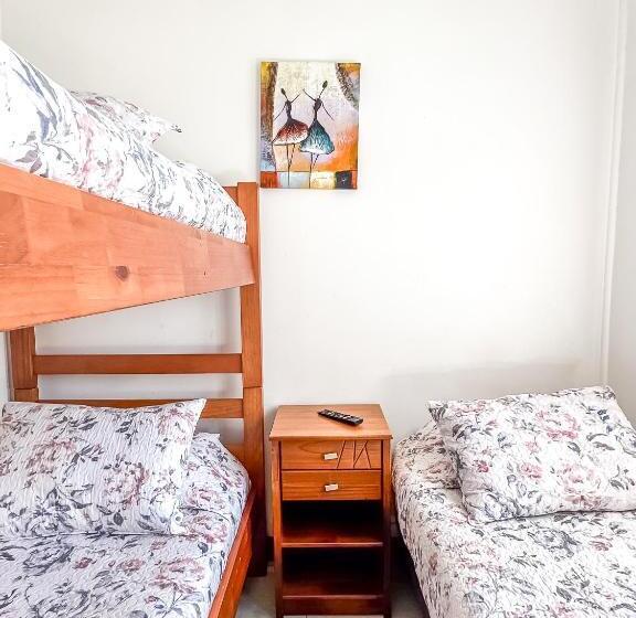 חדר סטנדרט לשלושה, Club House Concón