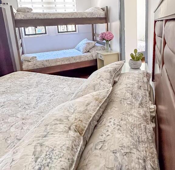 חדר משפחתי, Club House Concón