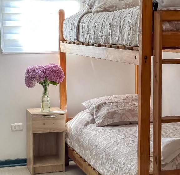 חדר קלאסי לארבעה, Club House Concón