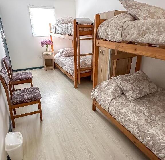 חדר קלאסי לארבעה, Club House Concón