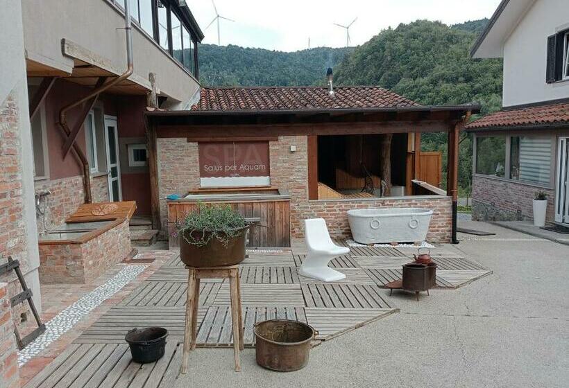 חדר סטנדרט עם מיטת קינג, Lagaressina Suite Anna   Jacuzzi & Spa