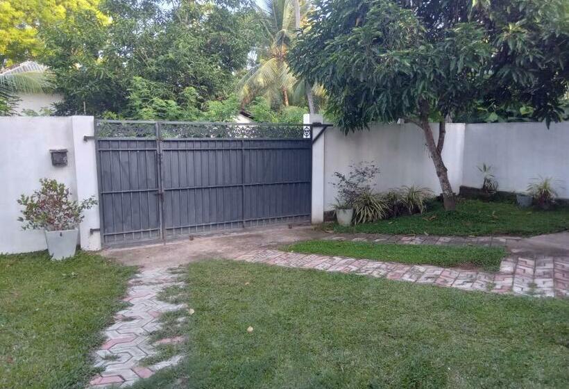 Camera Standard, Kottamba Villa Tangalle