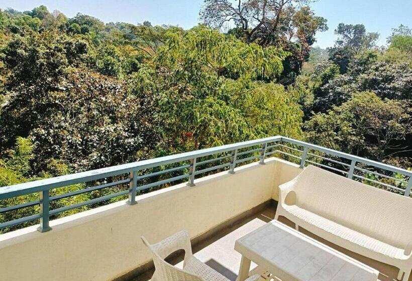 غرفة قياسية سرير كينج, Doves Danta Resort, Coorg