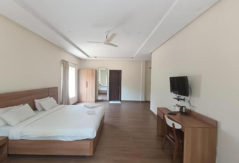 غرفة قياسية سرير كينج, Doves Danta Resort, Coorg