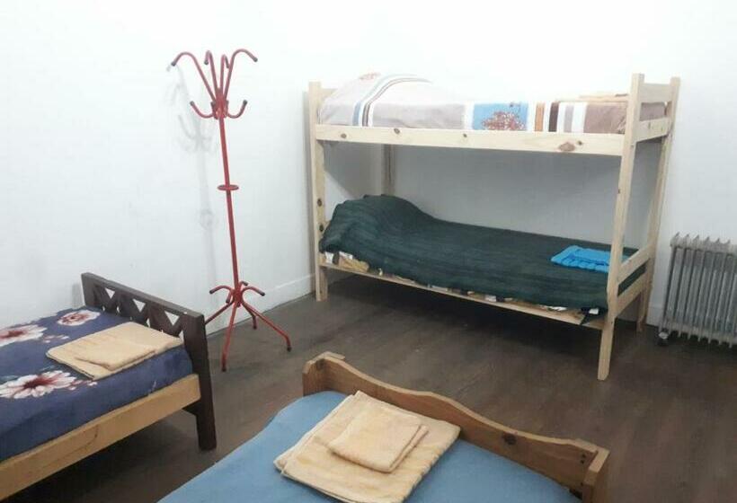 غرفة رباعية اقتصادية مع حمام مشترك, Alojamiento Hostel Lodeolga La Florida