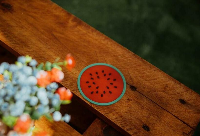 Номер Стандарт Вид на Сад, Lemon Tree Rooms