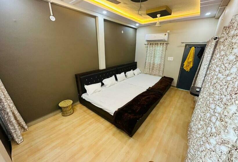 Номер Стандарт с Балконом, Tanodiya Palace&