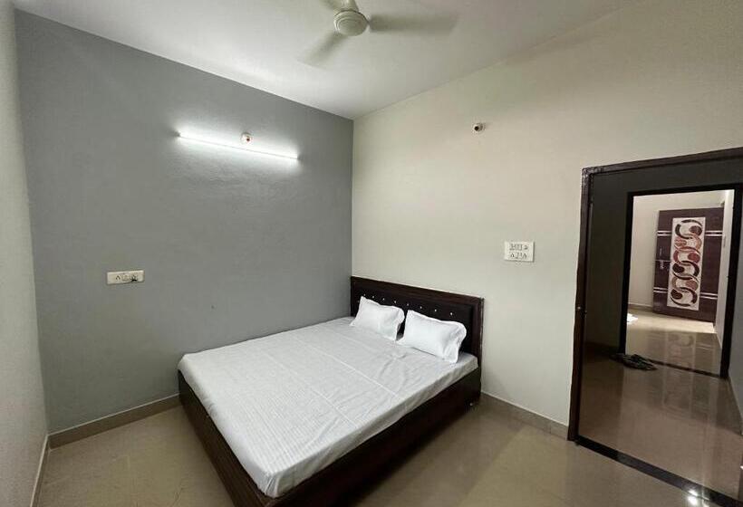 Номер Economy, Tanodiya Palace&