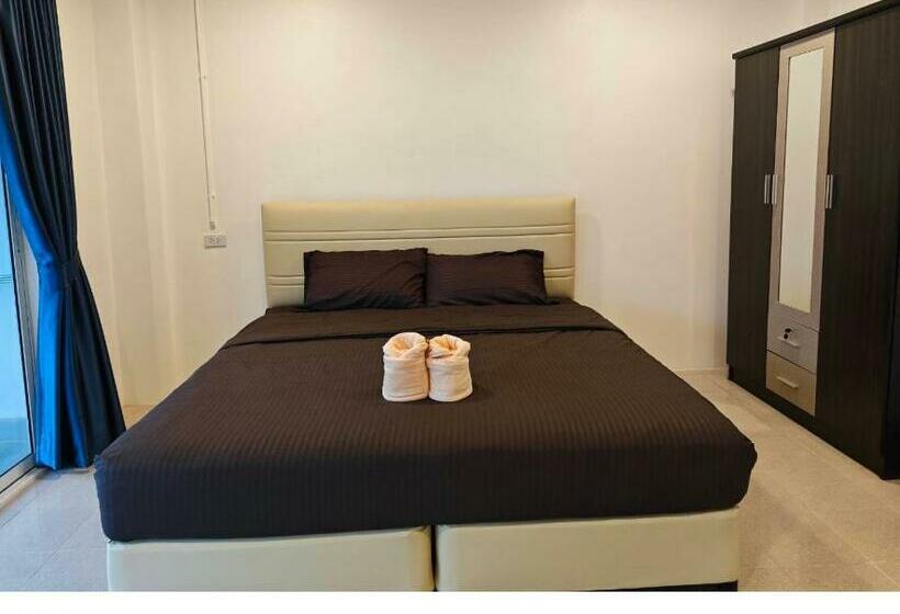 חדר סטנדרט, Ab House