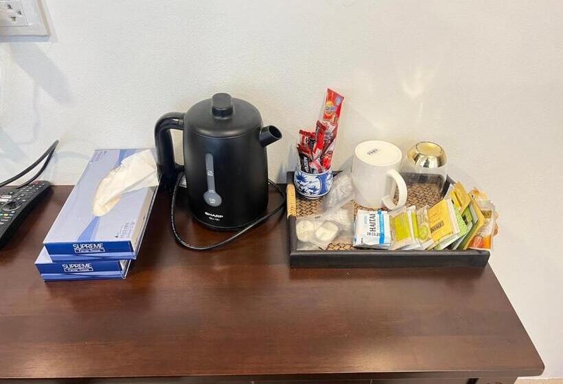 חדר סטנדרט, Ab House