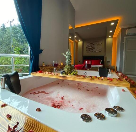 Люкс Повышенной Комфортности, Notena Suit Otel