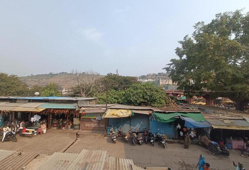 Quarto Estandar com Sacada, Meera