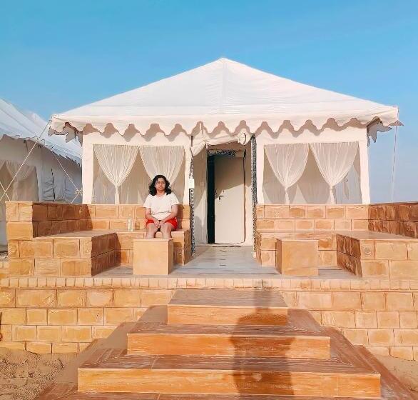 סוויטה משפחתית, The Oberoi Luxurious Camp