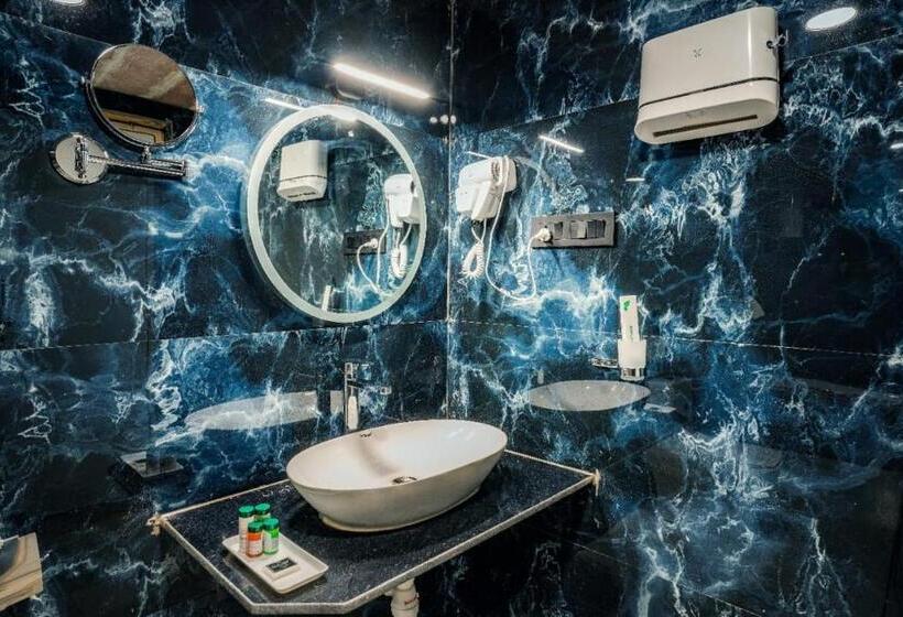 סוויטה משפחתית, The Oberoi Luxurious Camp