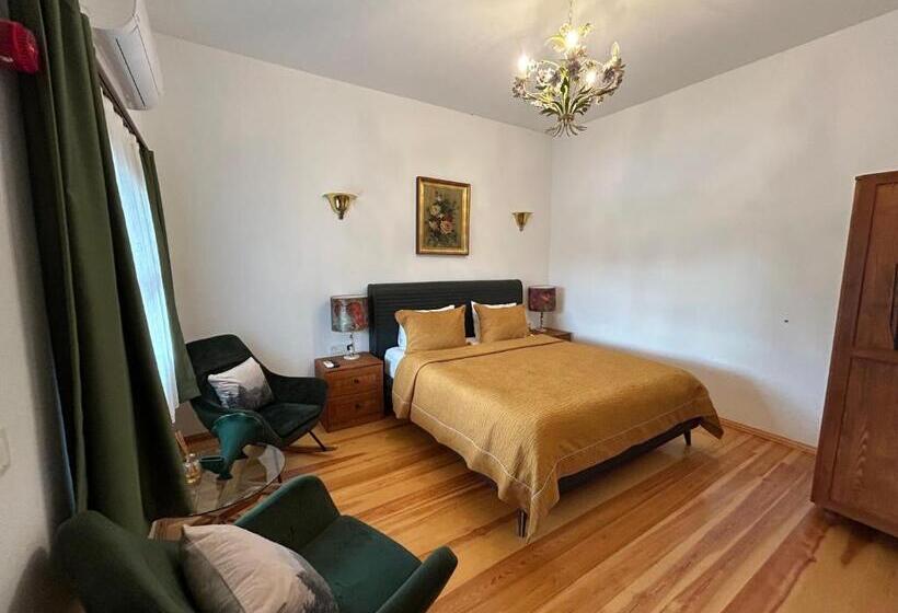 Люкс Вид на Бассейн, Portofino Urla Boutique
